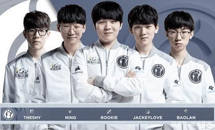 她的训练不 她的训练不