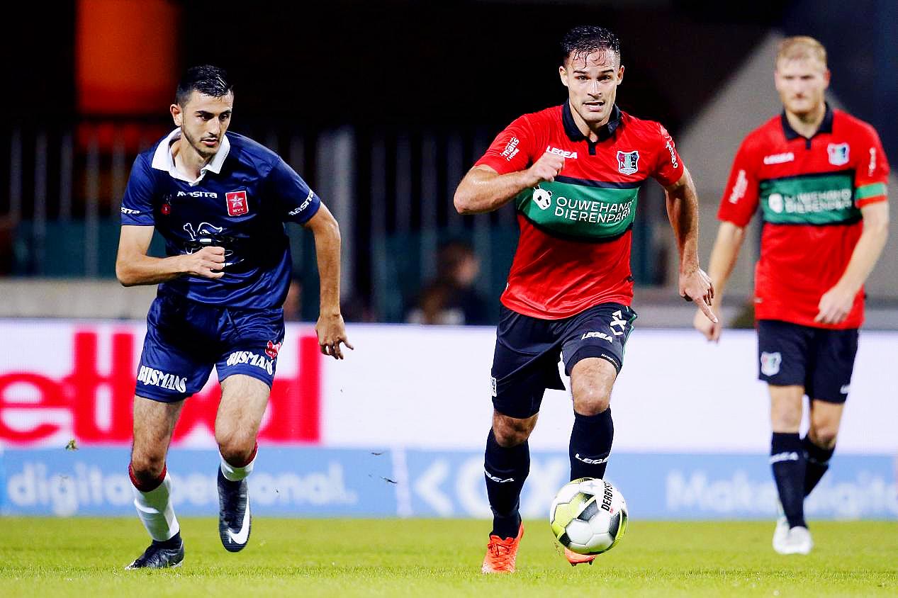 持她的球迷 持她的球迷