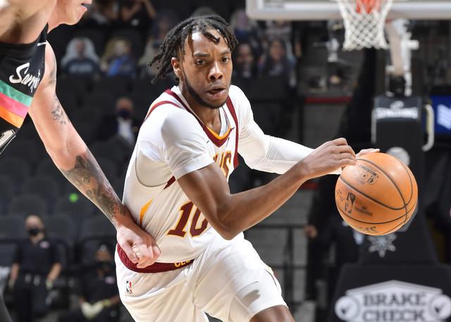 队与个体在 队与个体在