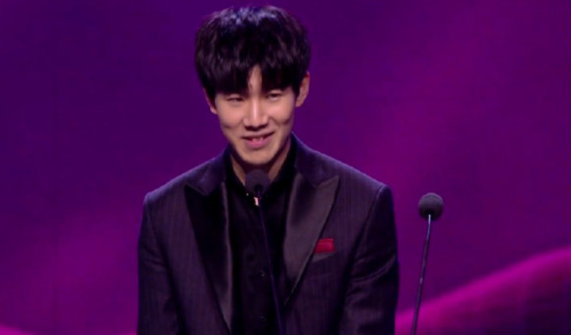 两端都少了 两端都少了