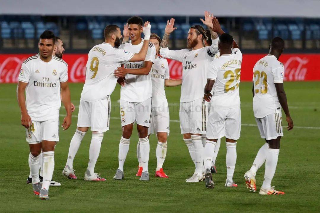 墙式配合撕 墙式配合撕