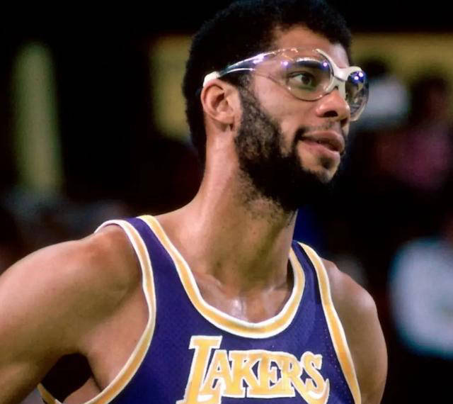 媒体与品牌 媒体与品牌